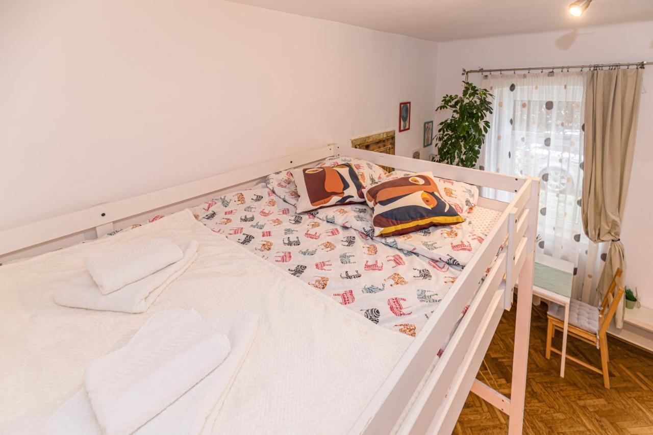 Zen Studio Brasov Luaran gambar