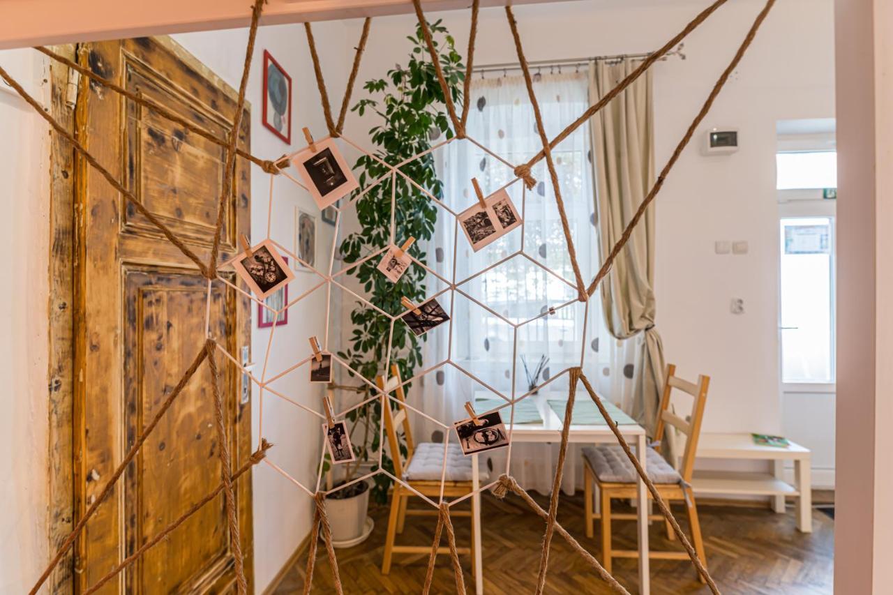 Zen Studio Brasov Luaran gambar
